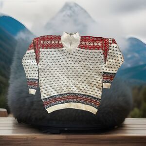 Elegant Red and Cream Women's Crew Neck Sweater